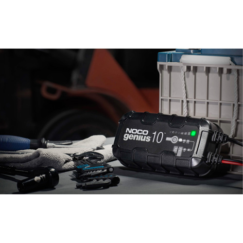 Chargeur de batterie 10 A Genius 10 Pryde Industrial Inc.