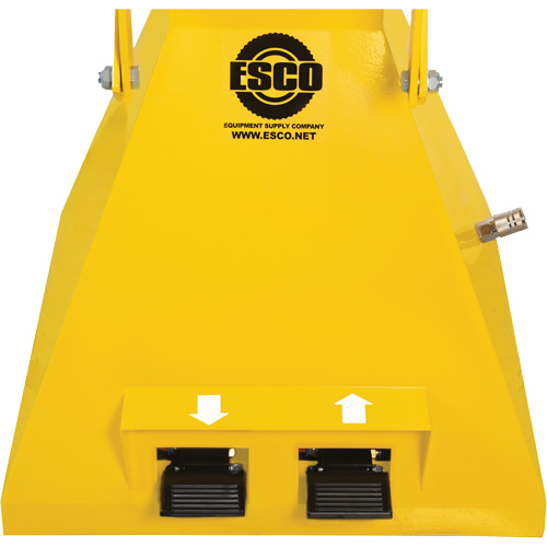 &eacute;carteur pneumatique pour pneus de camionnettes et de camions l&eacute;gers Pryde Industrial Inc.