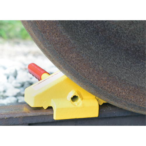Single Rail Chock Pryde Industrial Inc.