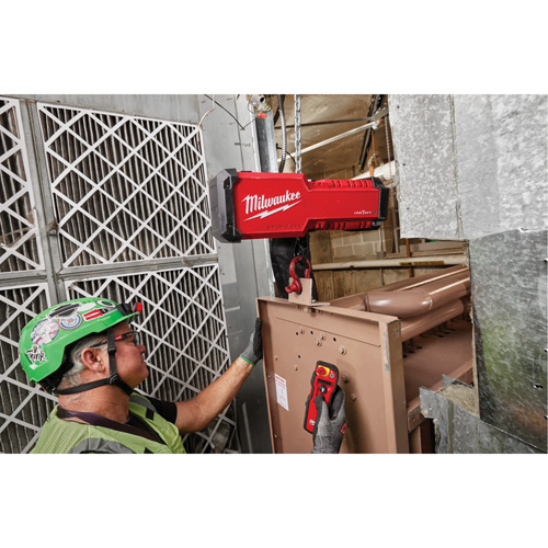 Palan compact &agrave; chaîne 1 tonne M18 avec ONE-KEY, Capacit&eacute; 2204 lb (1 tonnes) Pryde Industrial Inc.