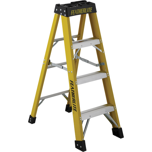 Industrial Heavy-Duty Stepladders (6900 Series), 4', Fibreglass, 300 lbs. Capacity, Type 1A Pryde Industrial Inc.