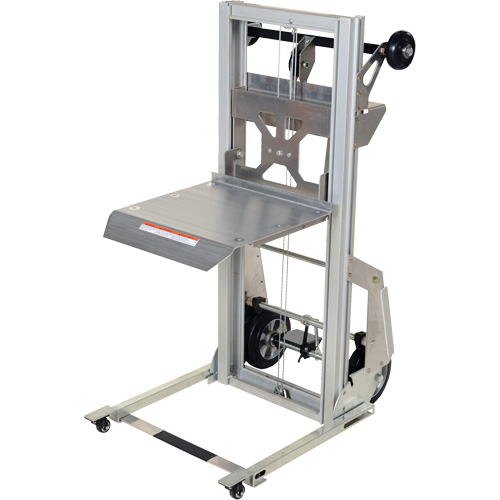 Appareil de levage portatif en aluminium, M&eacute;canisme Pompe au pied, Capacit&eacute; de 200 lb, Levage max de 61" Pryde Industrial Inc.