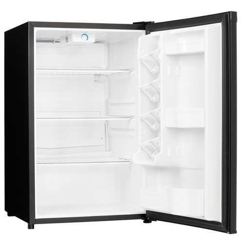 Compact Refrigerator, 32-11/16" H x 20-11/16" W x 20-7/8" D, 4.4 cu. ft. Capacity Pryde Industrial Inc.