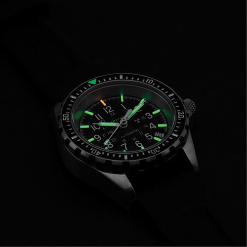 Tr&egrave;s grande montre chronographe automatique pour plongeur/pilote d'avion, Num&eacute;rique, &agrave; piles, 46 mm, Noir Pryde Industrial Inc.