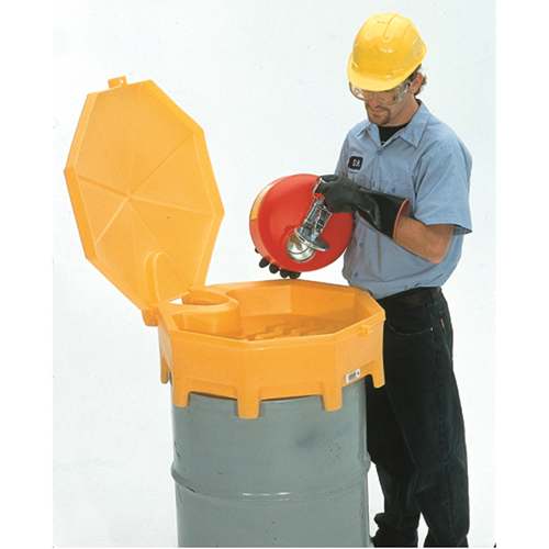 Entonnoir avec couvercle pour baril Global Ultra-Drum Funnel, 5 gal. Pryde Industrial Inc.