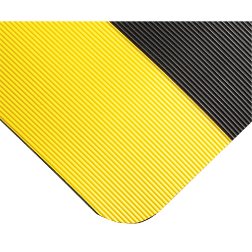 Tapis ondul&eacute; pour tableau de contr&ocirc;le no 702, 3' la x 20' lo, 1/4" &eacute;paisseur, Noir/Jaune, PVC Pryde Industrial Inc.