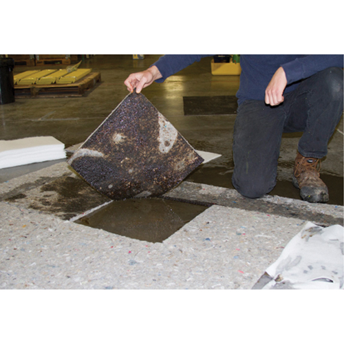 Tampons Husky Spilltration, Huile seulement, 16" x 16", 17,2 gal. d'absorption Pryde Industrial Inc.