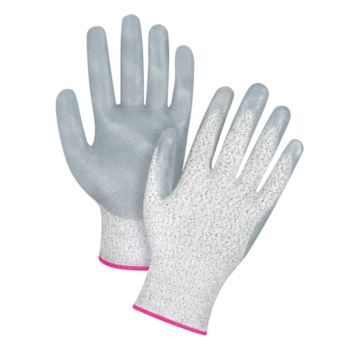 Gants haute performance r&eacute;sistants &agrave; la coupe, Taille 5/2T-petit, Calibre 13, Rev&ecirc;tement Nitrile, Enveloppe en PEHP, ANSI/ISEA 105 niveau 4/EN 388 niveau 5 Pryde Industrial Inc.