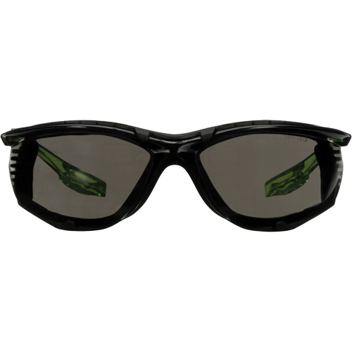 Lunettes de s&eacute;curit&eacute; de s&eacute;rie Solus CCS, Lentille Gris, Antibu&eacute;e/Anti-&eacute;gratignures, R&eacute;pond ou surpasse la norme CSA Z94.3 Pryde Industrial Inc.