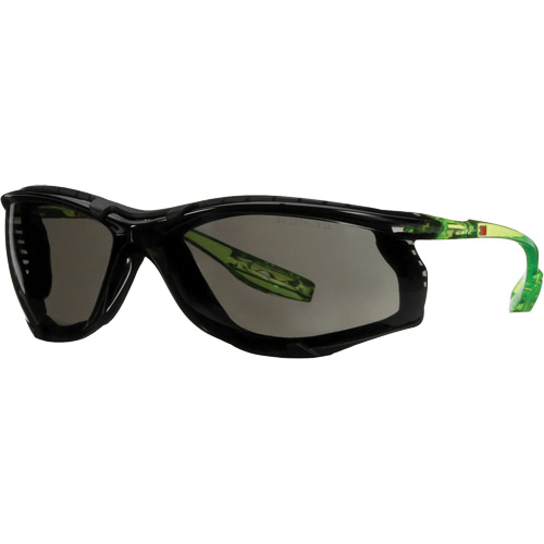 Lunettes de s&eacute;curit&eacute; de s&eacute;rie Solus CCS, Lentille Gris, Antibu&eacute;e/Anti-&eacute;gratignures, R&eacute;pond ou surpasse la norme CSA Z94.3 Pryde Industrial Inc.