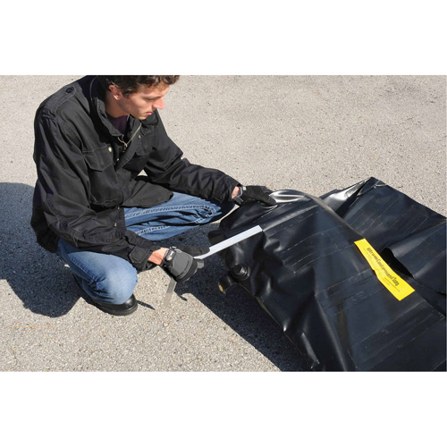 Ultra-550 Containment Sump&reg; Flexible Fuel Tank Container with Drain, 102" L x 72" W, 650 US gal. Capacity Pryde Industrial Inc.