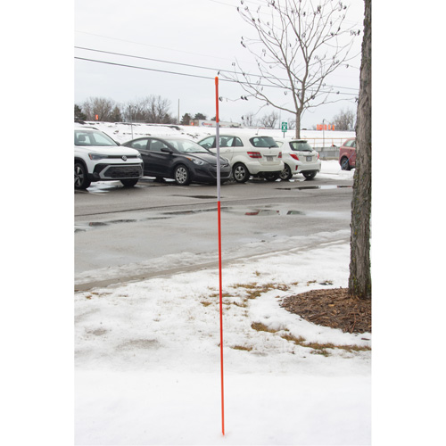 Balises r&eacute;fl&eacute;chissantes pour all&eacute;es Pryde Industrial Inc.