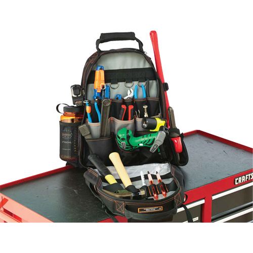 Sac &agrave; dos pour outils 5843 Arsenal, 13-1/2" lo x 8-1/2" la, Noir, Polyester Pryde Industrial Inc.