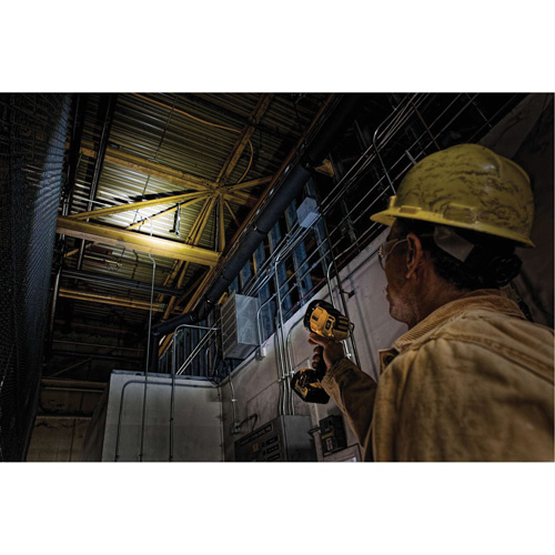 Max Cordless Jobsite Spotlight, LED, 1000 Lumens, Rechargeable Batteries Pryde Industrial Inc.