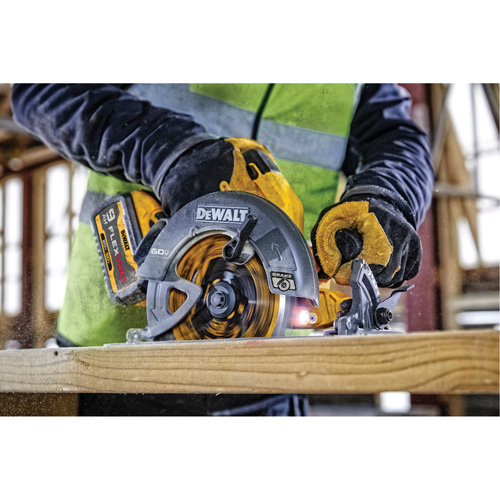 Ensemble de scie circulaire sans balai Flexvolt Max avec frein &eacute;lectrique, 7-1/4", 60 V Pryde Industrial Inc.