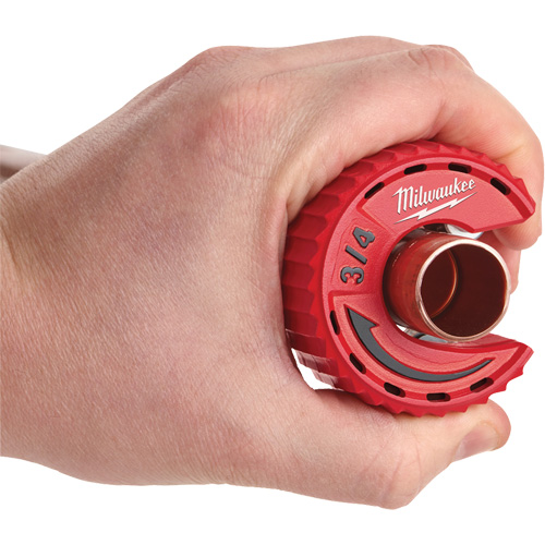 Coupe-tubes pour espaces restreints, Capacit&eacute; de 3/4" Pryde Industrial Inc.