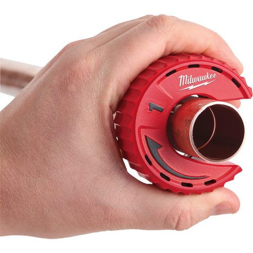 Coupe-tubes pour espaces restreints, Capacit&eacute; de 1" Pryde Industrial Inc.