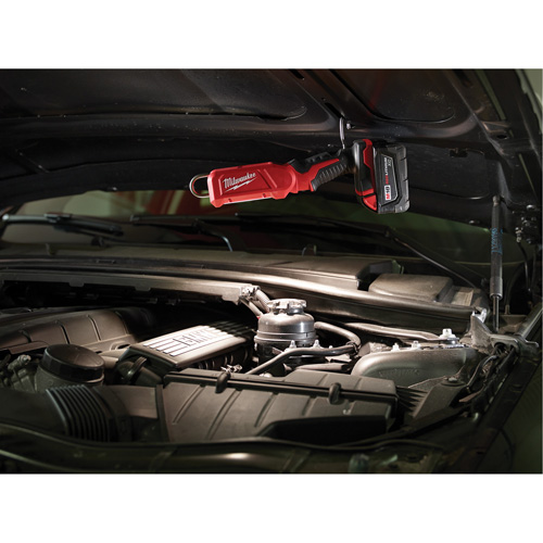 B&acirc;ton lumineux M18, Crochet, Rechargeable, 300 lumens Pryde Industrial Inc.