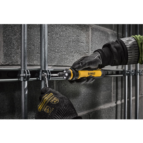 Jeu de tournevis sans fil de 14 morceaux avec commande FLEXDRIVE, 4 V, 44 lb-po/5 Nm couple max. Pryde Industrial Inc.