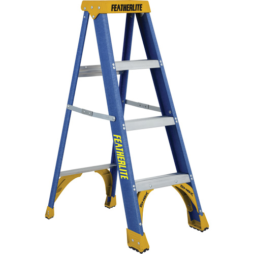 Industrial Duty Stepladders (6300 Series), 4', Fibreglass, 250 lbs. Capacity, Type 1 Pryde Industrial Inc.