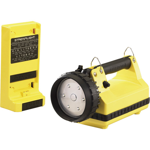 Lanterne avec syst&egrave;me de montage pour v&eacute;hicule E-Flood LiteBox, DEL, 615 lumens, 8 hres de fonctionnement, piles Rechargeable, Compris Pryde Industrial Inc.
