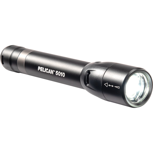 Lampe de poche 5010, DEL, 392 lumens, Piles AA Pryde Industrial Inc.