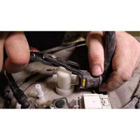 85-Degree Disconnect Pliers Pryde Industrial Inc.