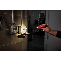 D&eacute;tecteur de tension avec DEL et testeur de prise DDFT, 50 V - 1000 V, Alerte Affichage & son Pryde Industrial Inc.