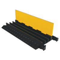Protecteur de c&acirc;ble robuste Yellow Jacket, 3 canaux, 36" lo x 18,5" la x 2,875" h Pryde Industrial Inc.