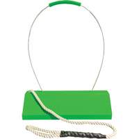 Cale de roue pour avion Checkers Safety SafeRay avec poign&eacute;e ergonomique &agrave; cordage en boucle, Ur&eacute;thane, Vert fluorescent, 24" la x 8" p x 6" h Pryde Industrial Inc.
