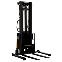 Gerbeur pour chariot &eacute;l&eacute;vateur, Fonctionnement &eacute;lectrique, Capacit&eacute; 2000 lb, Lev&eacute;e max 137" Pryde Industrial Inc.