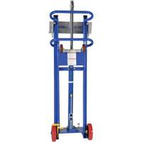 Gerbeur &agrave; plateforme hydraulique, M&eacute;canisme Pompe au pied, Capacit&eacute; de 750 lb, Levage max de 52" Pryde Industrial Inc.