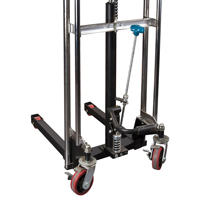 Gerbeur hydraulique &agrave; plateforme, M&eacute;canisme Pompe au pied, Capacit&eacute; de 880 lb, Levage max de 60" Pryde Industrial Inc.