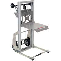 Appareil de levage portatif en aluminium, M&eacute;canisme Pompe au pied, Capacit&eacute; de 200 lb, Levage max de 61" Pryde Industrial Inc.