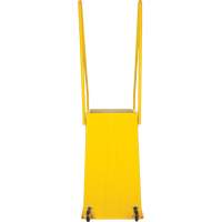 Industrial Step Stool, 4 Steps, 44" x 22-1/4" x 65-1/8" High Pryde Industrial Inc.