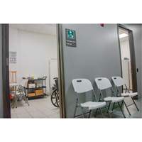 Chaises pliantes, Poly&eacute;thyl&egrave;ne, Blanc, Capacit&eacute; 350 lb Pryde Industrial Inc.