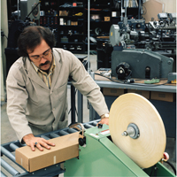 Rubans adh&eacute;sifs opaques 8934 Tartan, &eacute;paisseur 4 mils, 12 mm (1/2") x 55 m (180')  Pryde Industrial Inc.