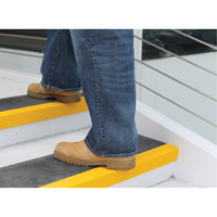 Safestep&reg; Anti-Slip Step Cover, 13.5" W x 48" L, Black & Yellow Pryde Industrial Inc.