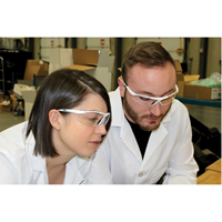 Lunettes de s&eacute;curit&eacute; s&eacute;rie Z1500, Lentille Transparent, Anti-&eacute;gratignures, R&eacute;pond ou surpasse la norme CSA Z94.3 Pryde Industrial Inc.