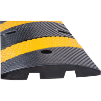 Speed Bump, Rubber, 6' L x 11-3/4" W x 2" H Pryde Industrial Inc.