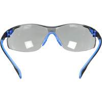 Lunettes de s&eacute;curit&eacute; Solus avec lentilles Scotchgard, Lentille Grise/fum&eacute;e, Antibu&eacute;e, R&eacute;pond ou surpasse la norme CSA Z94.3 Pryde Industrial Inc.