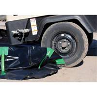 Ultra-Containment Berm&reg;, 179 US gal. Capacity, 4' W x 6' L x 12" H, Stake Wall Pryde Industrial Inc.