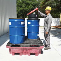4-Drum Ultra-Spill King&reg; Flat Deck Spill Pallet, 85 US gal. Spill Capacity, 51" x 51" x 17.5" Pryde Industrial Inc.