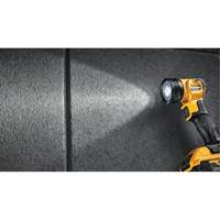 Lampe de travail Max, DEL, 110 lumens, 11 hres de fonctionnement, Bloc-pile Rechargeable, Plastique Pryde Industrial Inc.